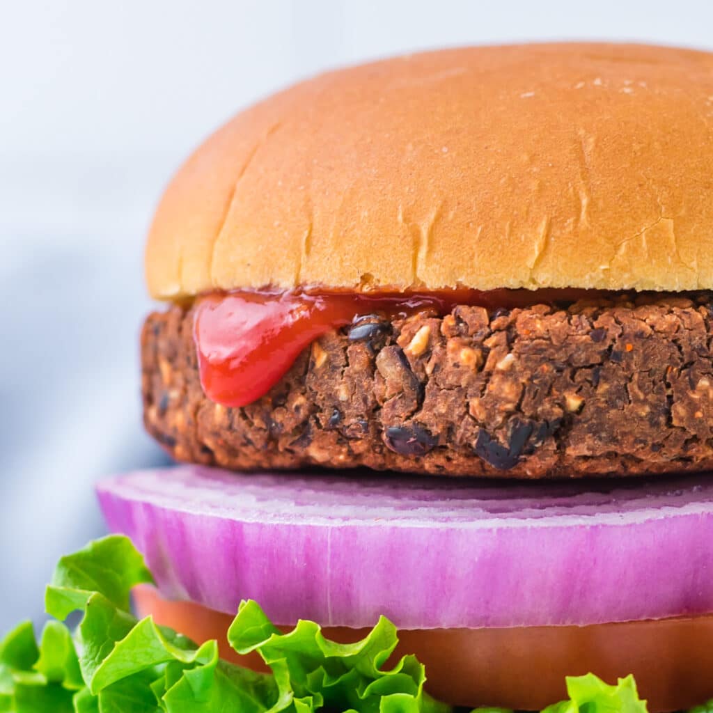Easy Vegan Black Bean Burgers {Only 5 Ingredients} Ready in 15 Minutes